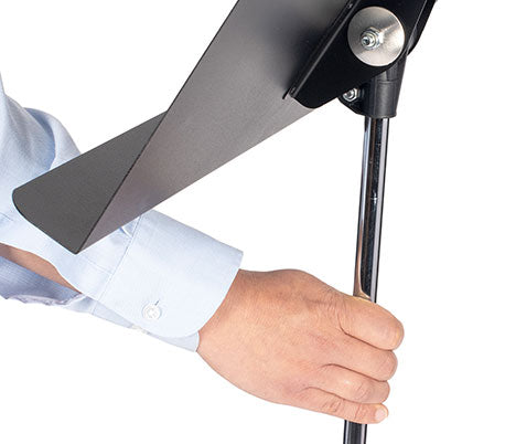 Person demonstrating that there are Manhasset stands are knob-free by adjusting the metal shaft with one hand